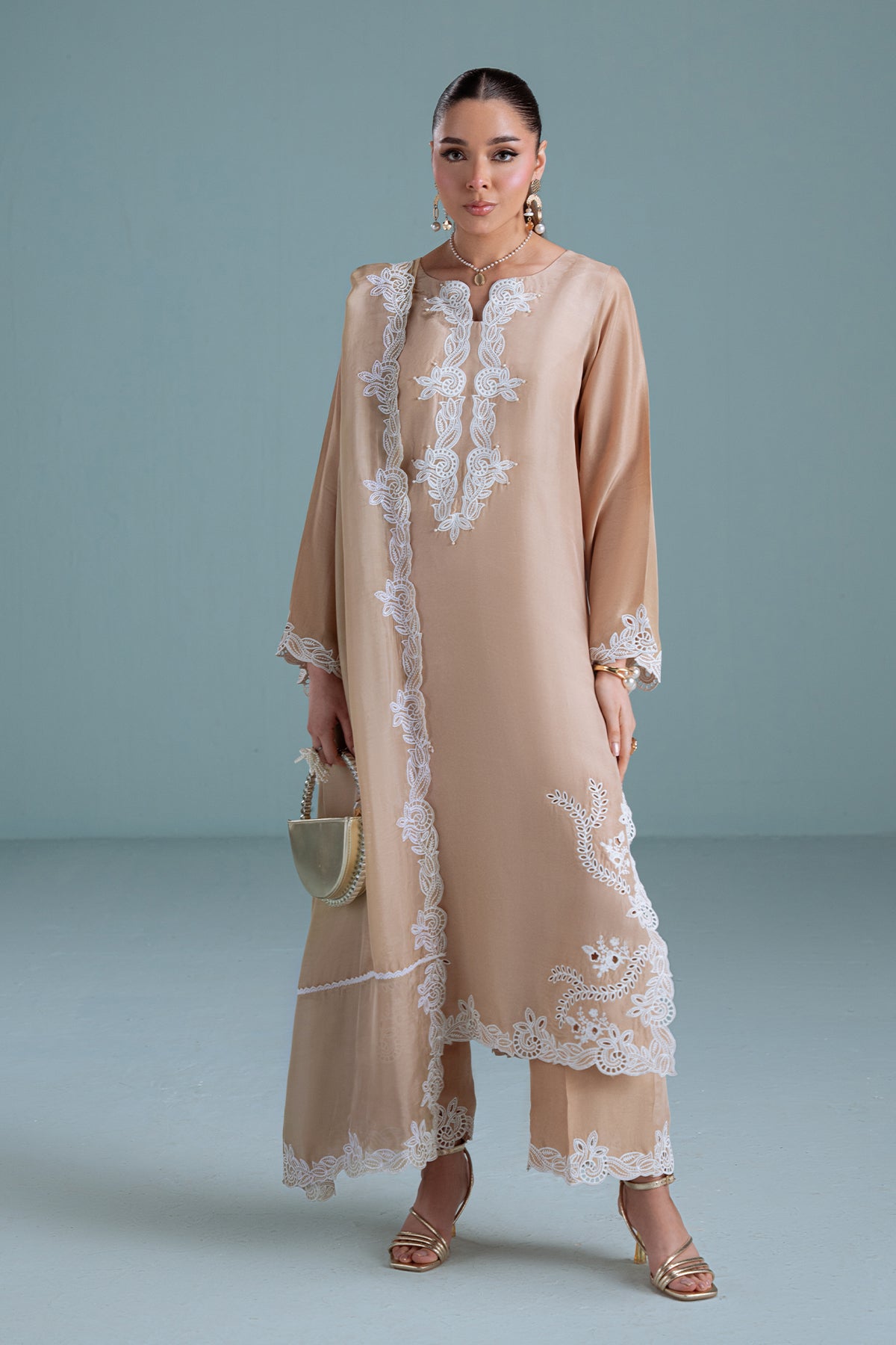 FREYA – Elegance